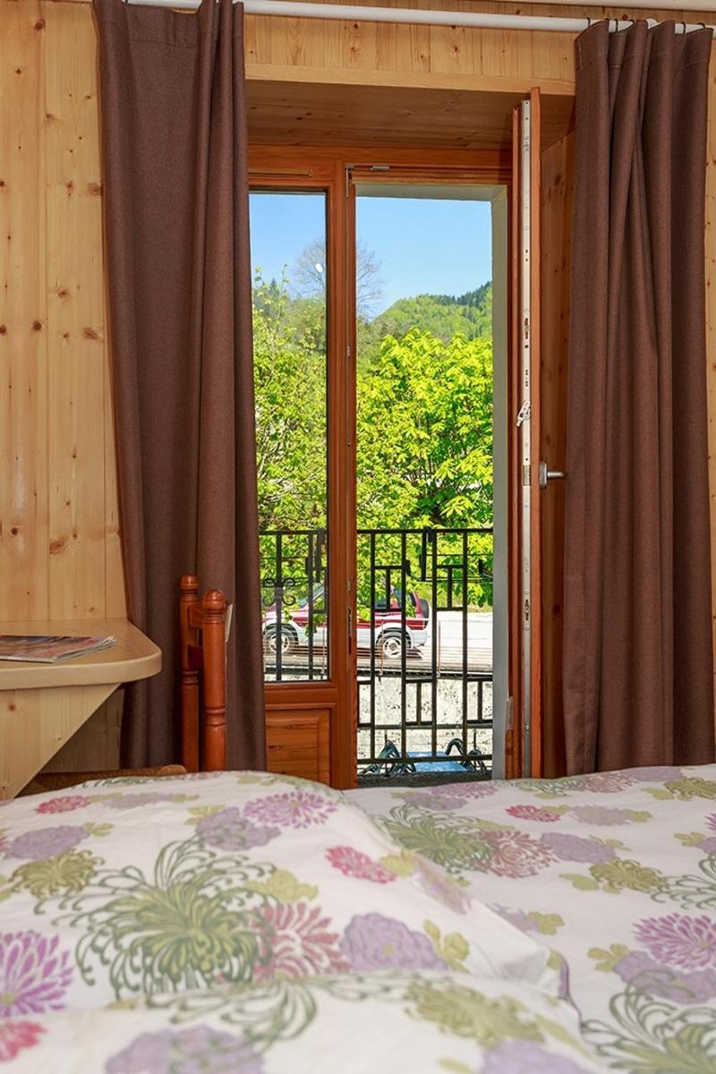 Gite Auberge L'Herbe Tendre Saint-Pierre-dʼEntremont Zimmer foto